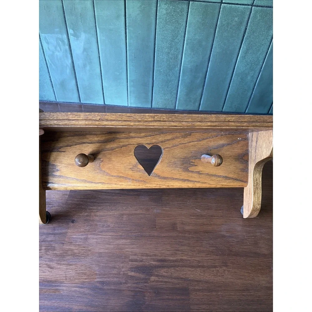 VTG SHELF WALL MOUNT WOOD HANDCRAFTED HEART CUTOUT RUSTIC SHELF/PEG HOOKS